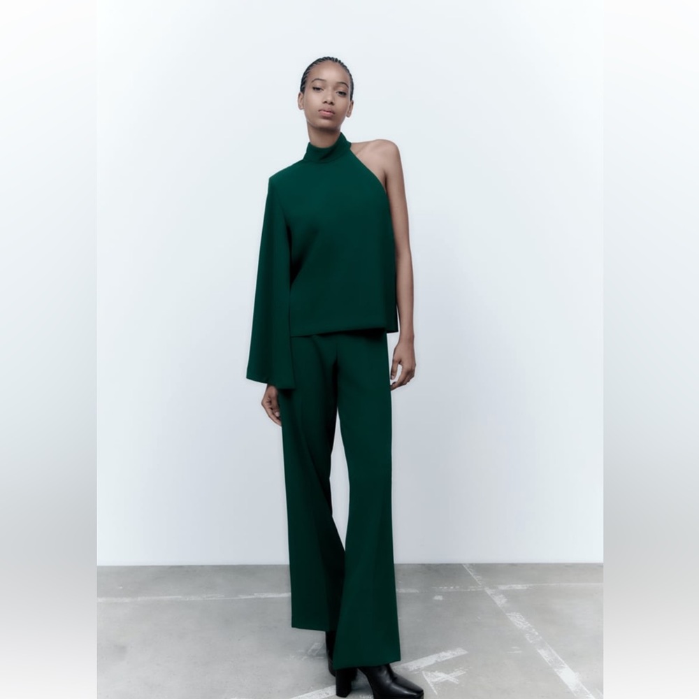 NWT Zara green top Sz L